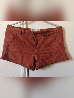 Abercrombie & Fitch Women's High-Rise Rust Orange Cotton Shorts
